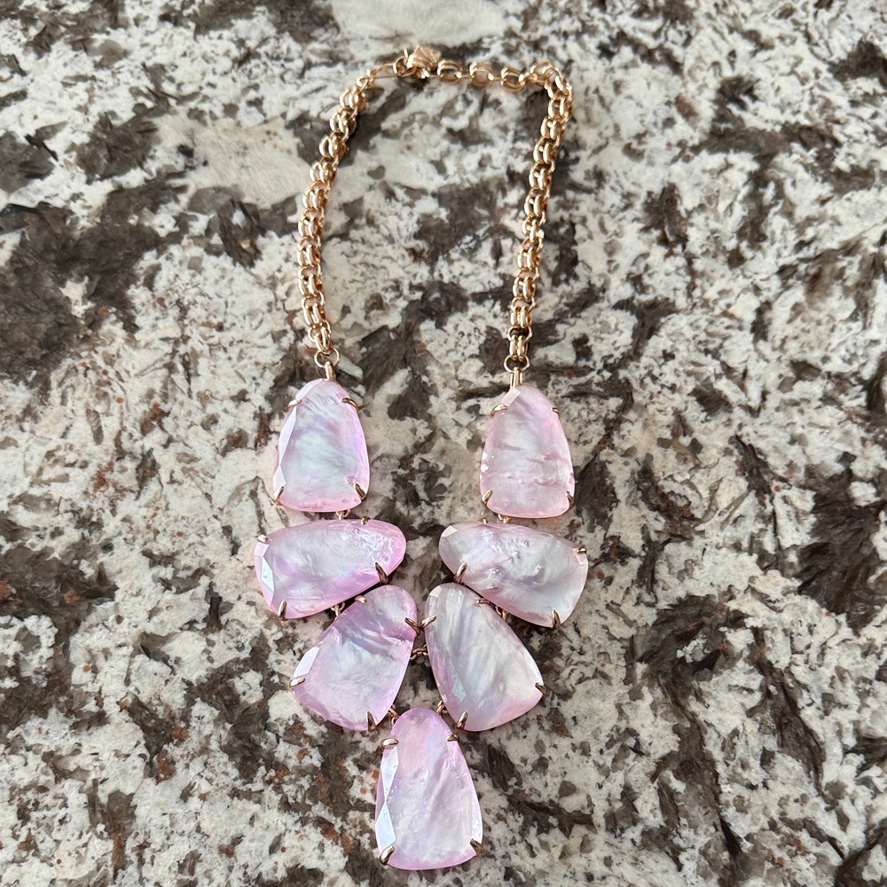 NWOT Kendra Scott Harlow statement necklace